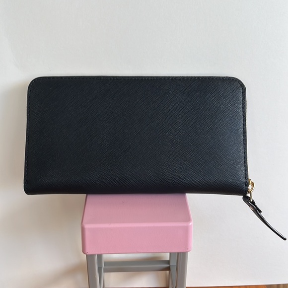 NWOT Kate Spade Black Leather Zip around Wallet, as pictured - Picture 4 of 9